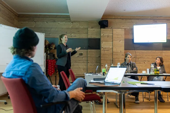 Julia Schram, Tourismusverband Schladming-Dachstein, präsentierte Unterstützungsmöglichkeiten für Kulturveranstalter von Seiten des Tourismusverbandes