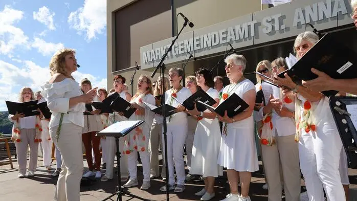 Auf vier Bühnen sangen beim Vulkanland-Chorfestival 30 Chöre mit etwa 600 Sängerinnen und Sänger aus dem Vulkanland und dem angrenzenden Slowenien