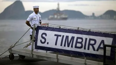 Mit Schiffen und U-Booten wird gesucht