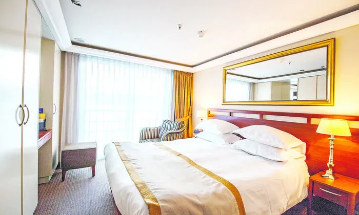 72 Kabinen laden zum entspannten Verweilen an Bord ein