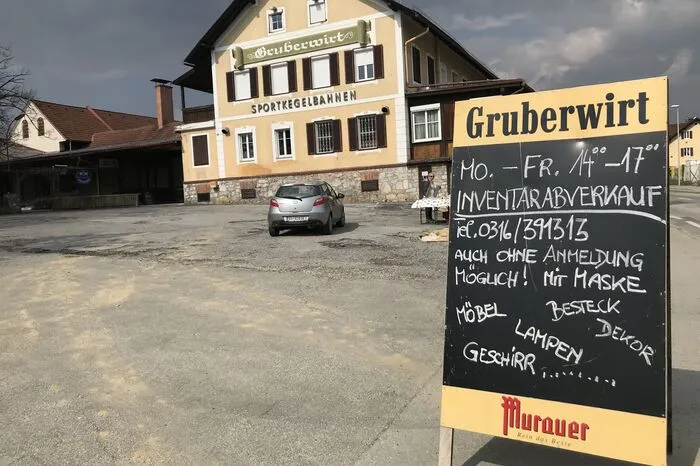 Am Stadtrand von Mariatrost, neben dem meist verwaisten Parkhaus, werden wohl weitere Wohnungen errichtet