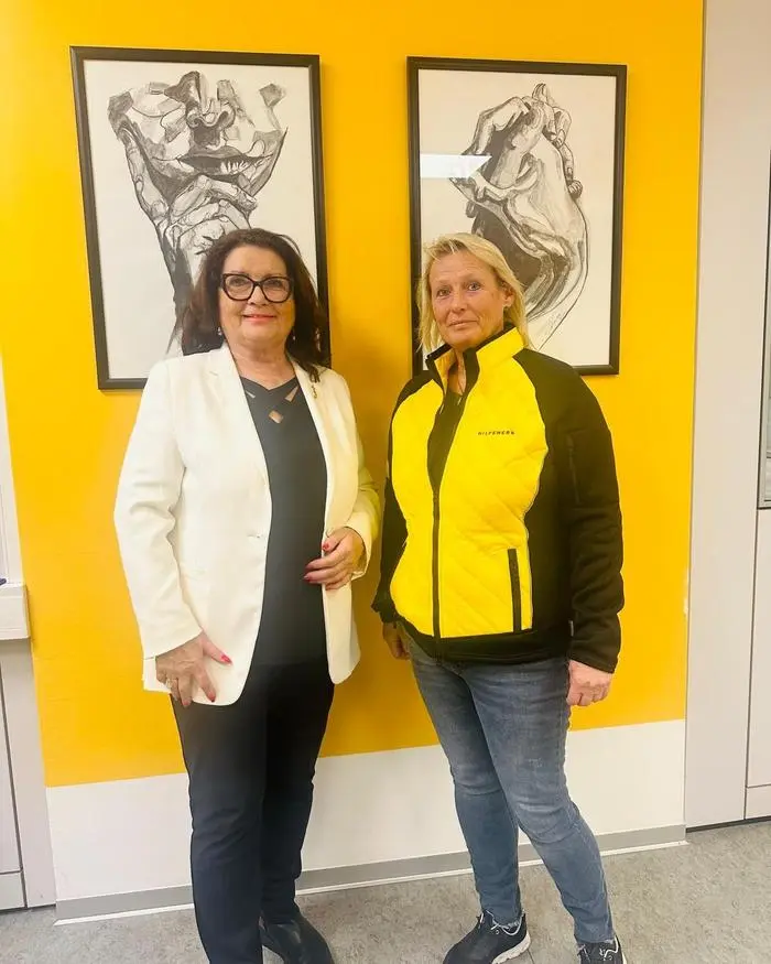 Hilfswerk-Präsidentin Elisabeth Scheucher-Pichler und Renate Pirker