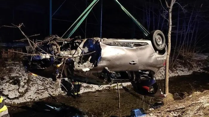 Auto im Weizbach versenkt und danach gleich ins Tollhaus gegangen. Mehr dazu...