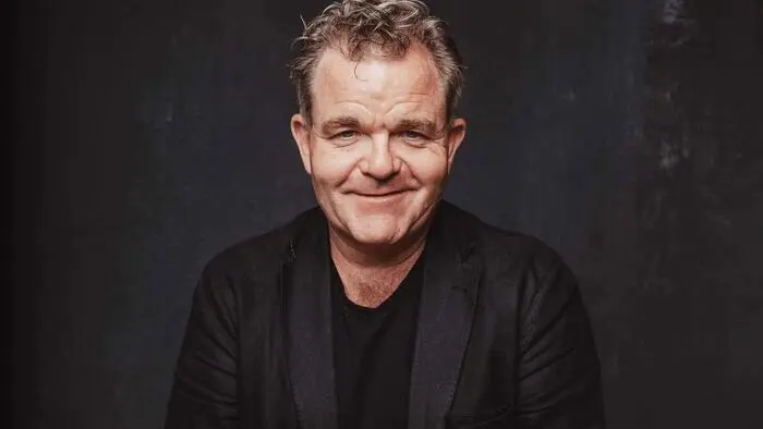 Schauspieler und manchmal auch Sänger: Cornelius Obonya