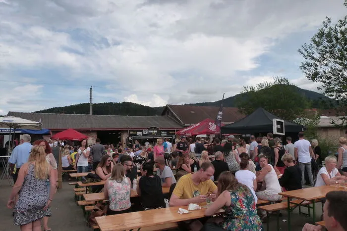 Essen gut, Alles gut. Das dachten sich auch die zahlreich erschienenen Gäste, die diese Köstlichkeiten des Free Entry Markets genossen.