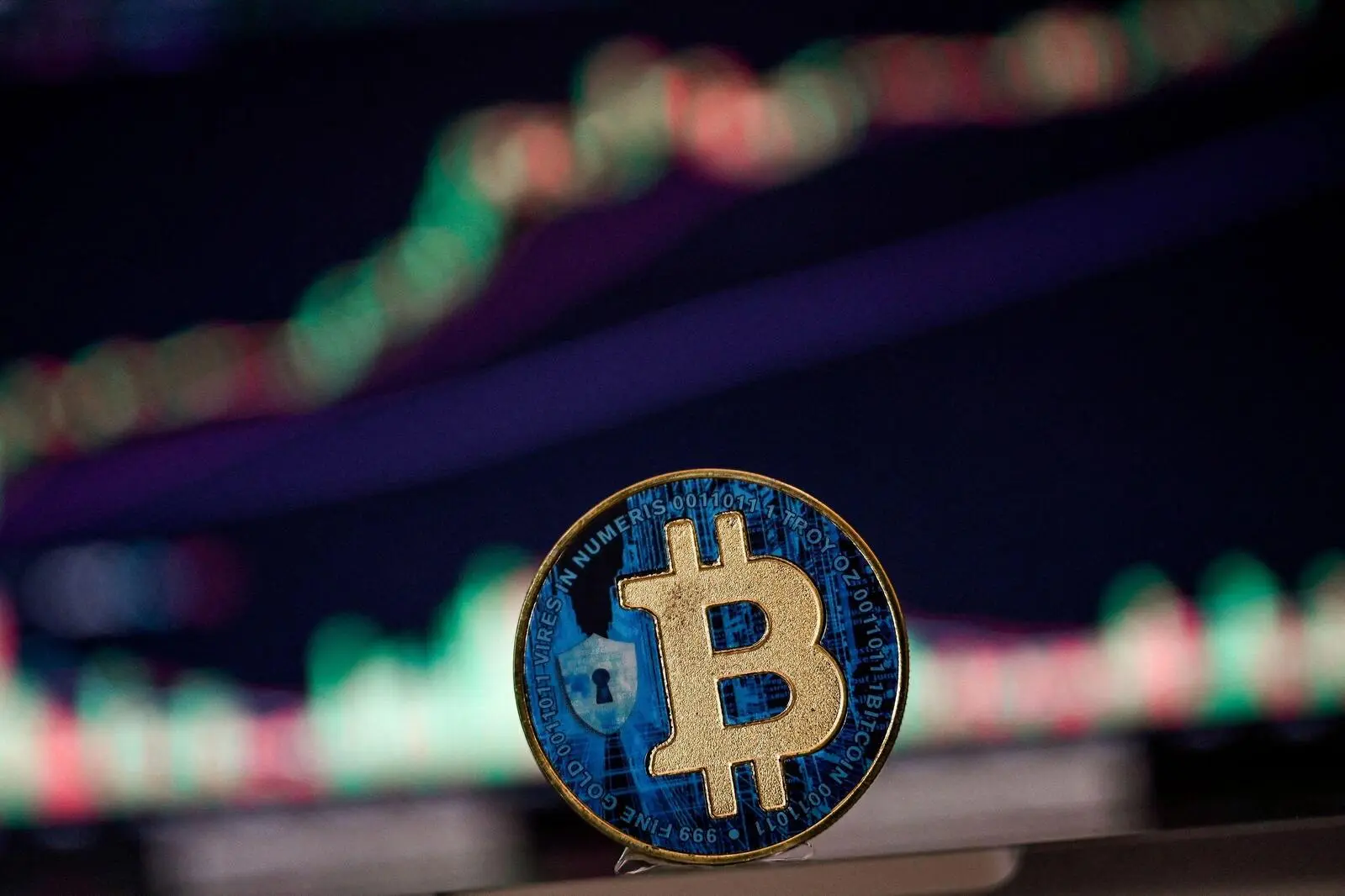 Wann endet Rekordjagd?: Neues Allzeithoch: Bitcoin knackt die Schwelle von  100.000 US-Dollar