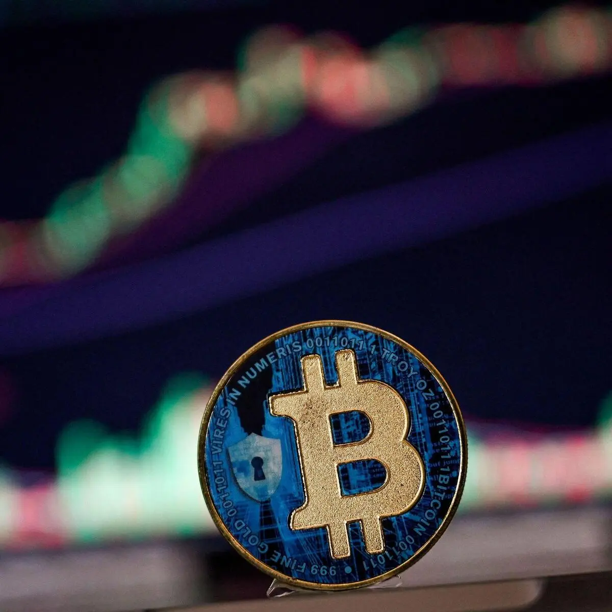 Wann endet Rekordjagd?: Neues Allzeithoch: Bitcoin knackt die Schwelle von  100.000 US-Dollar