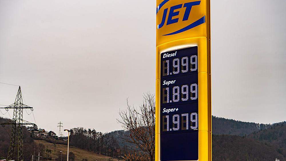 Diesel ist weiterhin teurer als Super-Benzin