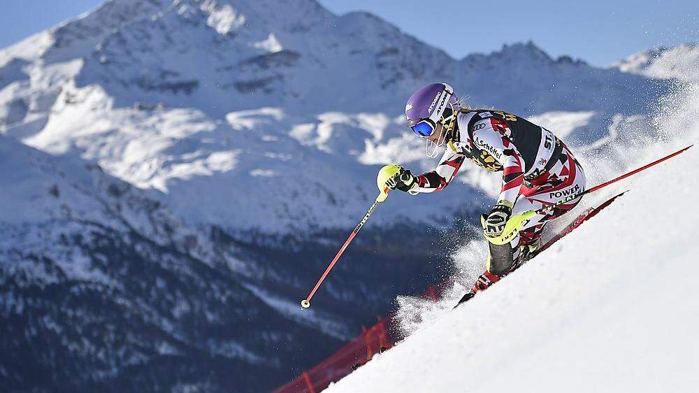 Michaela Kirchgasser beim Slalom in St. Moritz