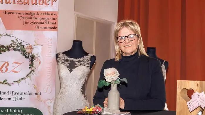 Nachhaltigkeit ist für viele Brautpaare ein wichtiges Thema. Bei Barbara Lippitschs „Brautzauber“ warten Second-Hand-Kleider auf ihren zweiten großen Auftritt