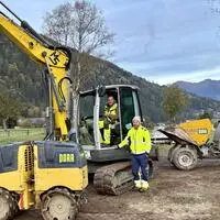 In Napplach in der Gemeinde Reißeck werden Stromleitungen im Zuge der Modernisierung des Ortsnetzes derzeit unter die Erde verlegt