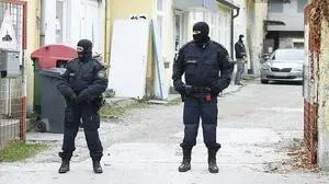 Einsatzbeamte während der "Operation Luxor" 