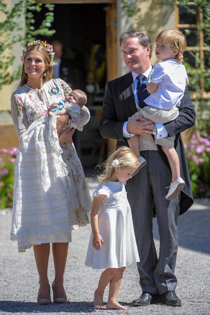 Prinzessin Madeleine und ihr Mann Christopher O'Neill mit ihren Kindern