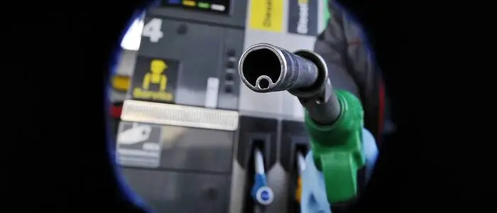 Ein Liter Diesel kostete am Sonntag im Mittel 1,787 Euro, Super-Benzin 1,694