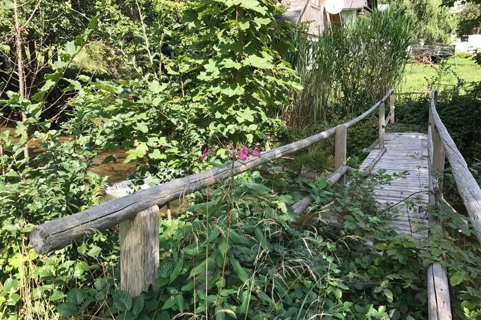 Dieser führt von Wernersdorf entlang der weißen Sulm hinauf zur Strutzmühle.