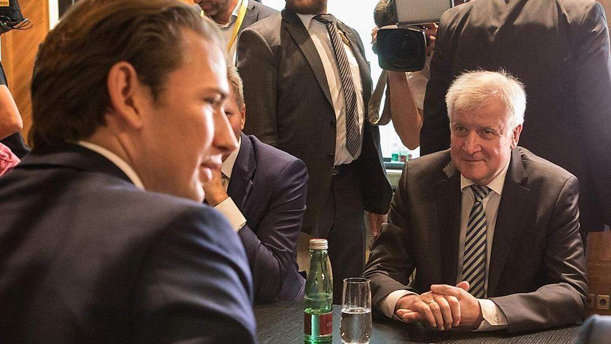 Haussegen zwischen Seehofer und Kurz hing schief