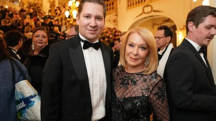 Star-Astrologin Gerda Rogers mit Manager Clemens Trischler