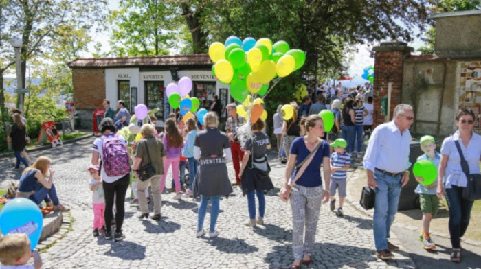 Bei Kaiserwetter startete am Sonntag kurz nach 10 Uhr das Grazer Schloßbergfest.