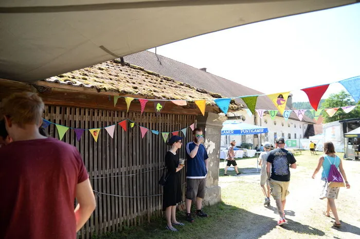 Klicken Sie sich durch die Bilder!