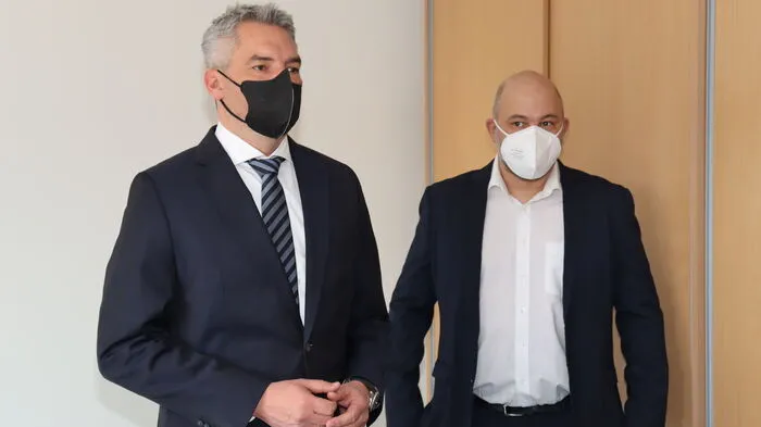 Bundeskanzler Karl Nehammer besuchte am Dienstag die SiS Security Gebäudetechnik GmbH mit Sitz in Lieboch.