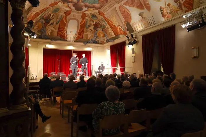 ... präsentierten ihr aktuelles Programm „Überschall“, das vom Publikum mit großer Begeisterung aufgenommen wurde.
