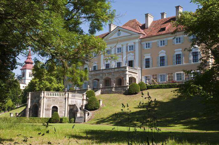 Die Fachschule im Schloss Halbenrain wird noch bis 2025 weitergeführt