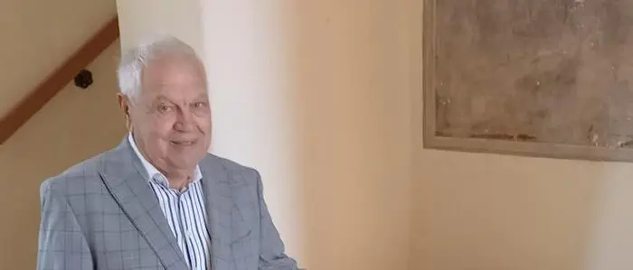 Albin Schneeweiß, ehemaliger Pfarrgemeinderatsobmann und einer der damaligen Entdecker mit dem Reliquiar