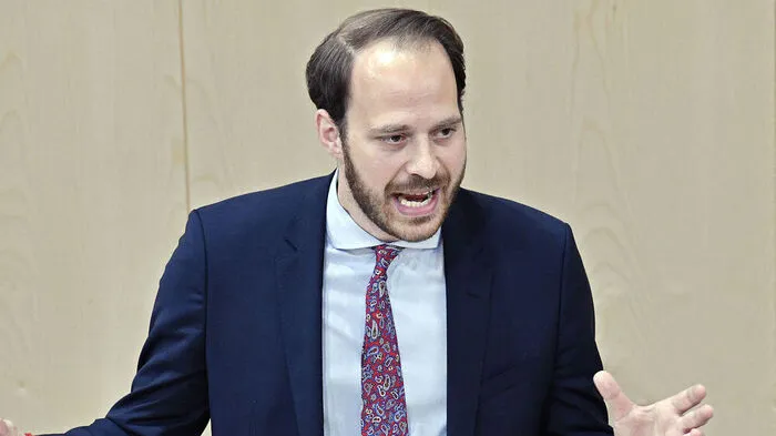 Stellvertretender Klubchef der NEOS: Nikolaus Scherak 