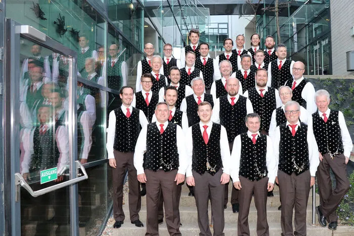 Ferner ist dabei der stimmgewaltige Männerchor MGV Almrose Radenthein (Ltg. Benjamin Buchacher) mit Ihren hervorragenden Solisten dabei.    
