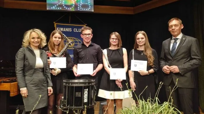 Elisabeth Blanik, Johanna Mairer, Lukas Sepperer, Anna-Lena Mair, Jana Michelitsch, Robert Weichselbraun