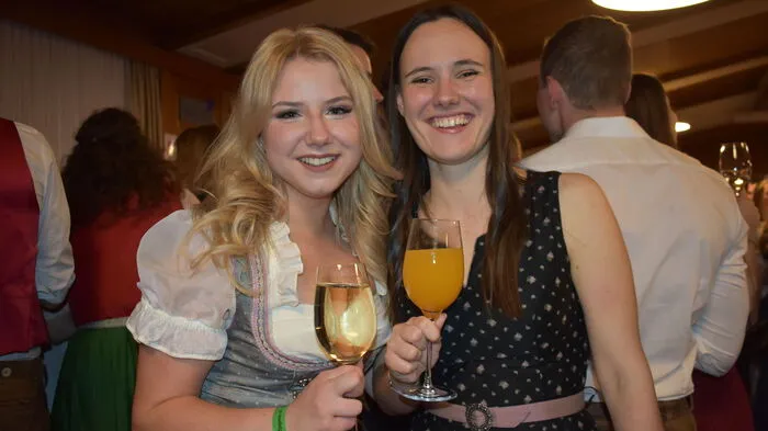 Am vergangenen Samstag lud die Landjugend Bezirk Weiz zum Frühlingsball am Weizberg.