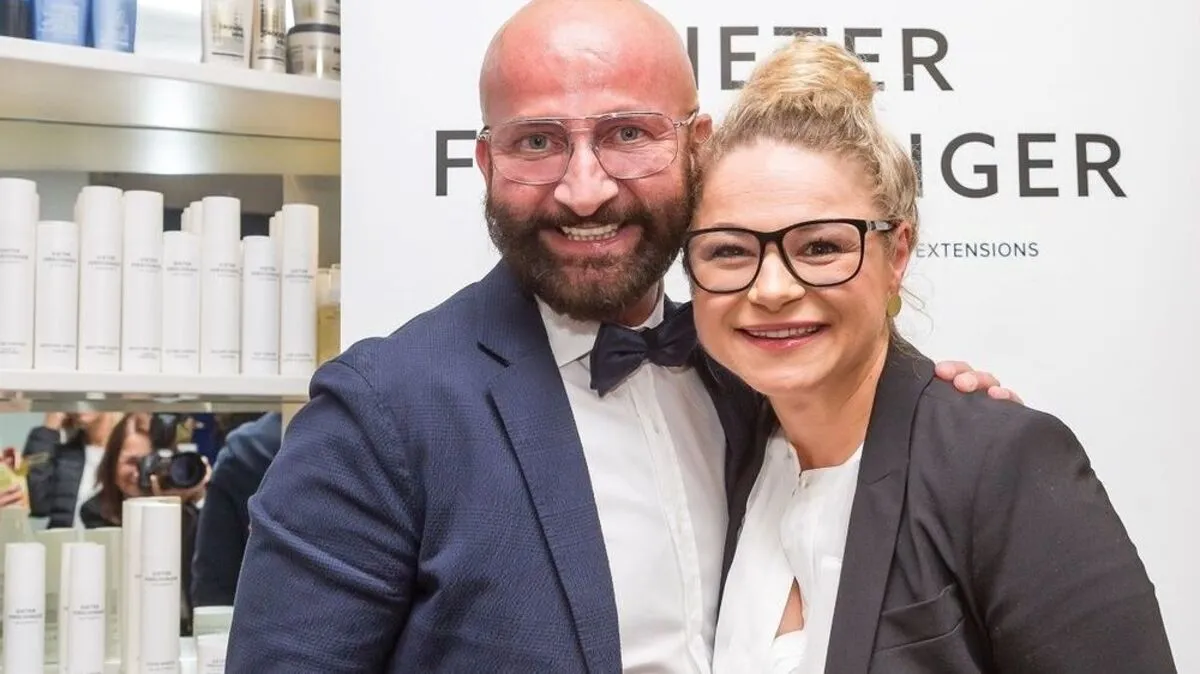 Ferschinger mit TV-Psychoanalytikerin Sandra Köhldorfer