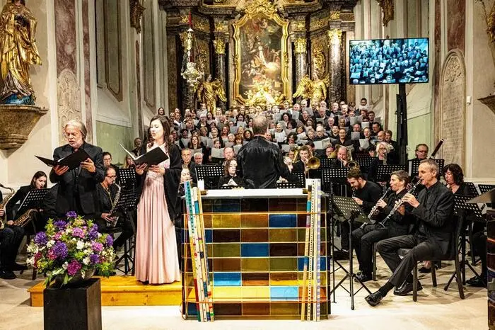 Beeindruckend im Teil zwei, mit einem extremen Fortissimo den Ausbruch der Krankheit darzustellen und mit einem freudvollen Finale die Genesung musikalisch auszudrücken. 