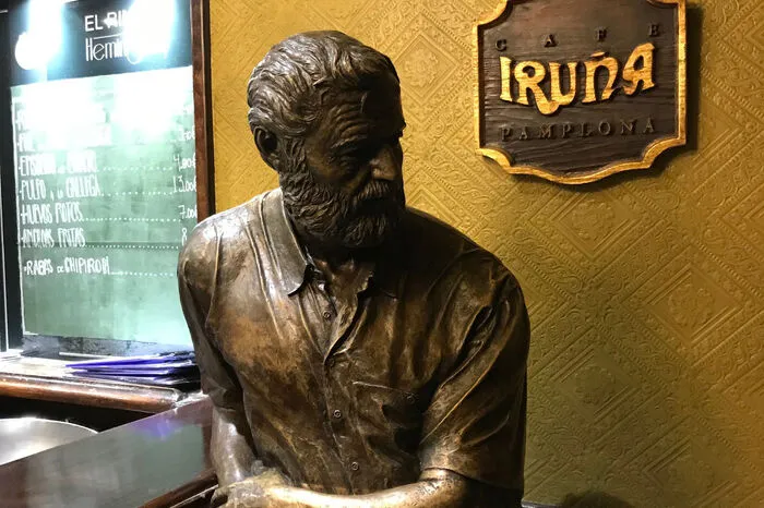 In Pamplona muss man natürlich im Café Iruña vorbeischauen.