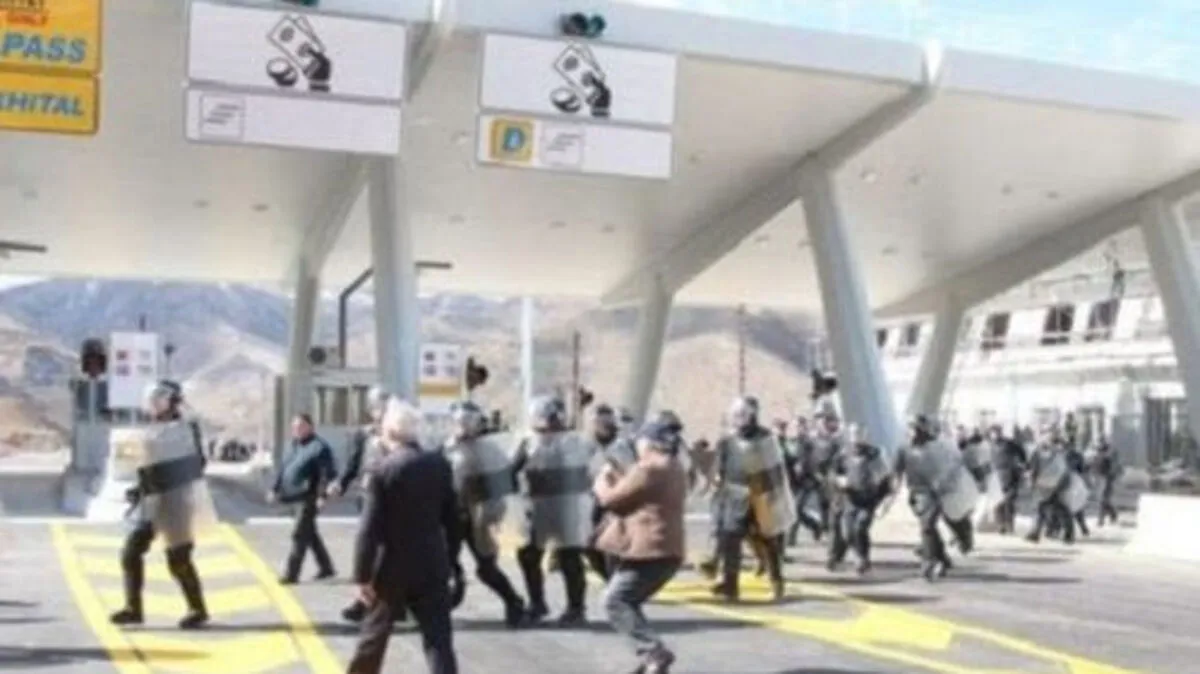 Ausschreitungen bei Mautstation