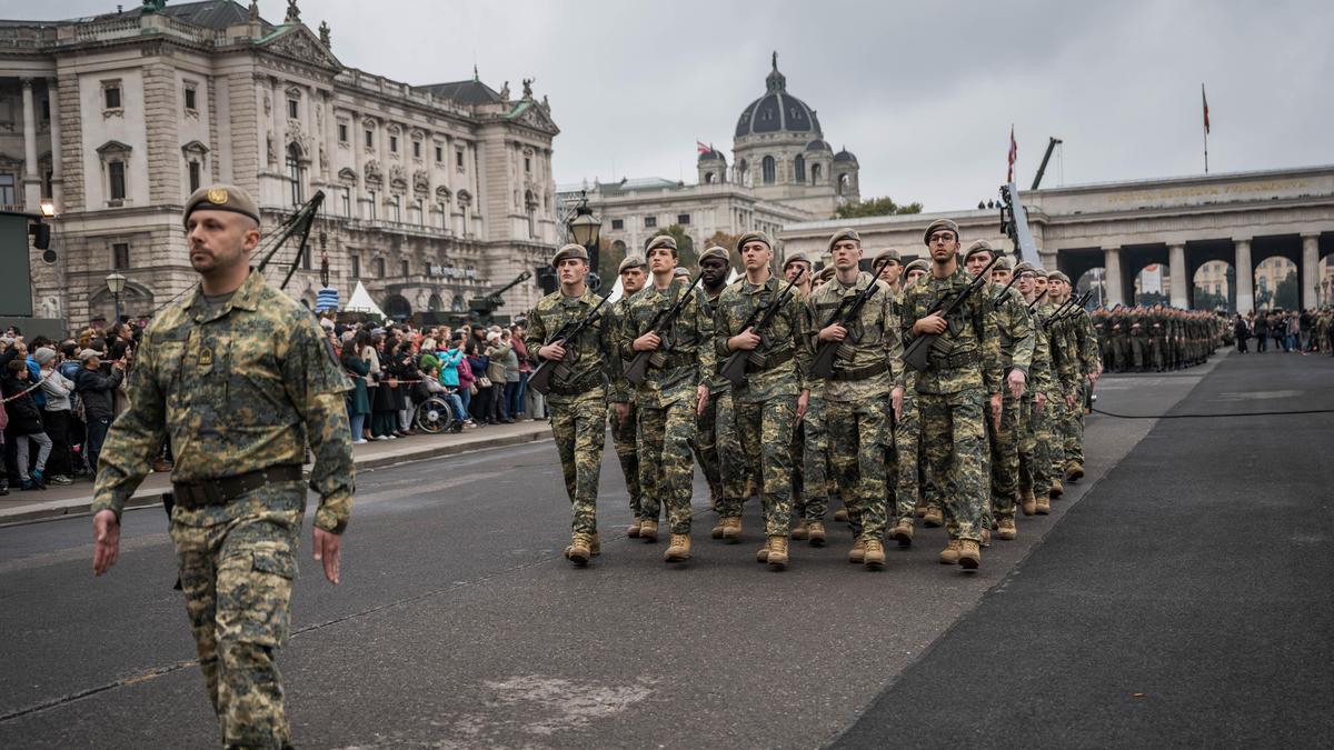 Die 1. Jägerkompanie des Jägerbataillons 18 aus St. Michael unter dem Kommando von Oberleutnant René Klein legte am Nationalfeiertag bei der Angelobung am Heldenplatz in Wien das Treuegelöbnis ab.