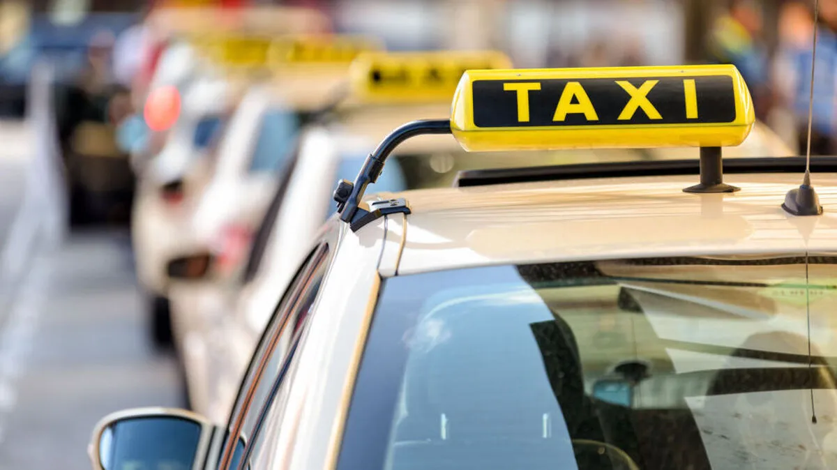 Ab 1. Jänner bekommen Taxilenkerinnen und Taxilenker mehr Geld