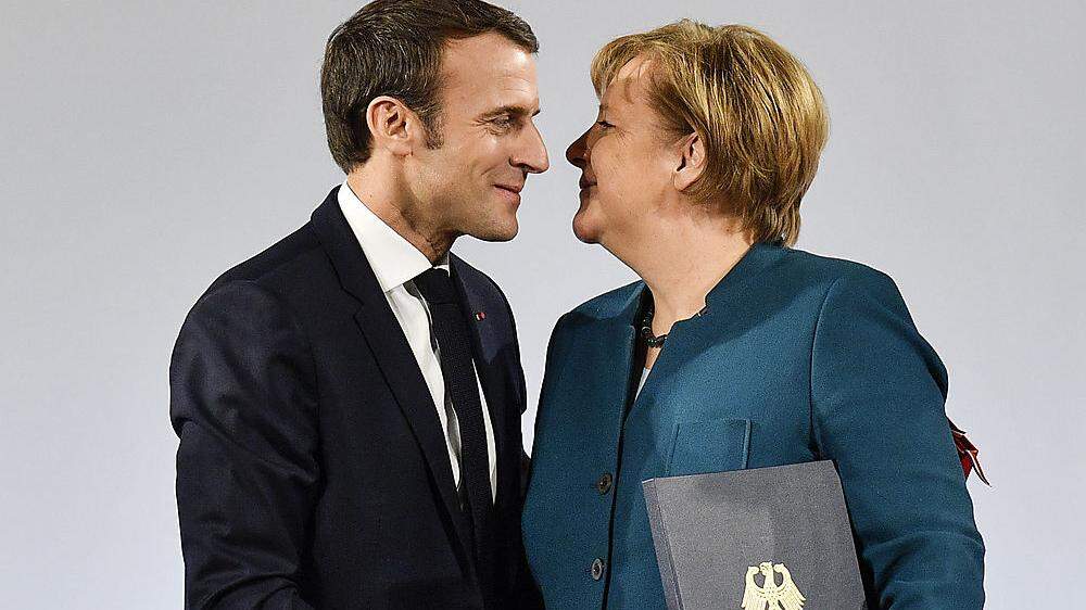 Deutsch-französische Freundschaft: Angela Merkel und Emmanuel Macron in Aachen 
