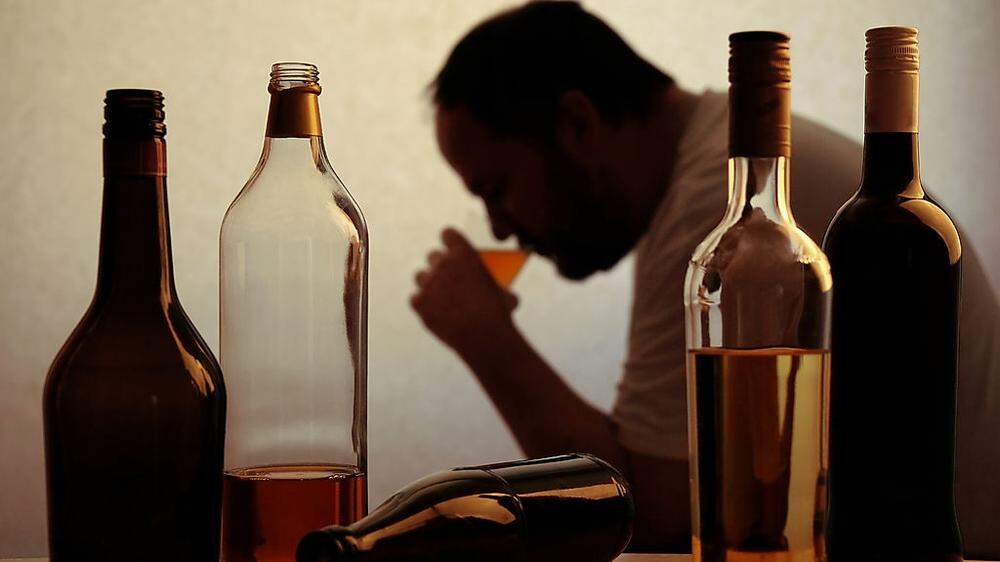 Männer sind häufiger alkoholabhängig als Frauen