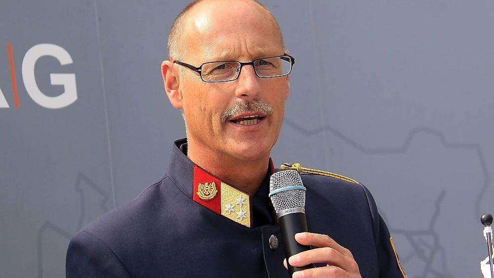 Oberst Wolfgang Staudacher, Leiter der Verkehrspolizei