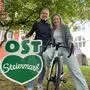Anna Fink und Anja Gleichweit (r.)  sind die beiden Radtouristikerinnen der Oststeiermark