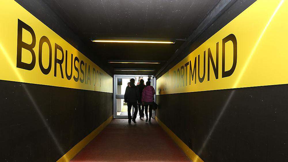 Das Stadion in Dortmund musste kurzerhand geräumt werden