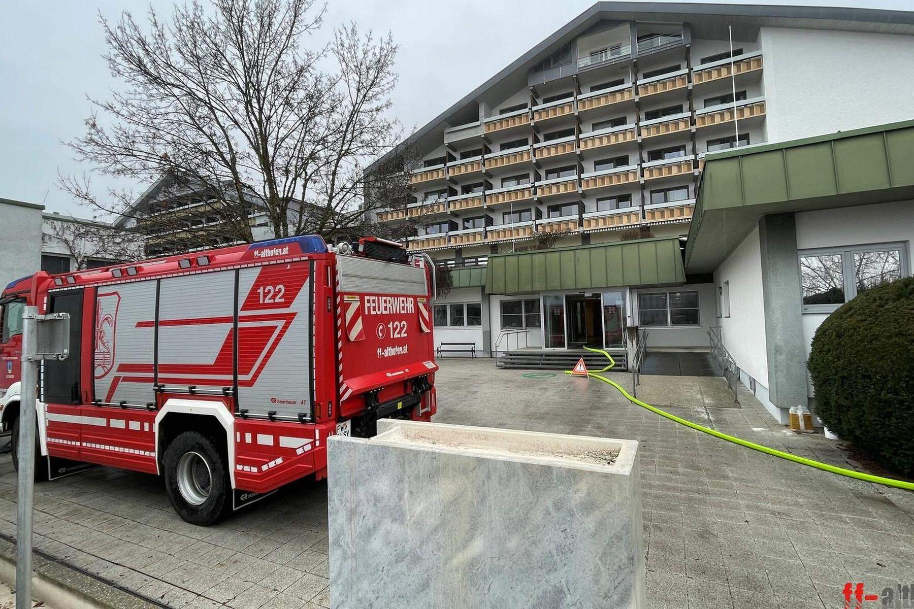 In Kärnten | Wasserrohrbruch in Kur-Zentrum hielt Feuerwehr auf Trab
