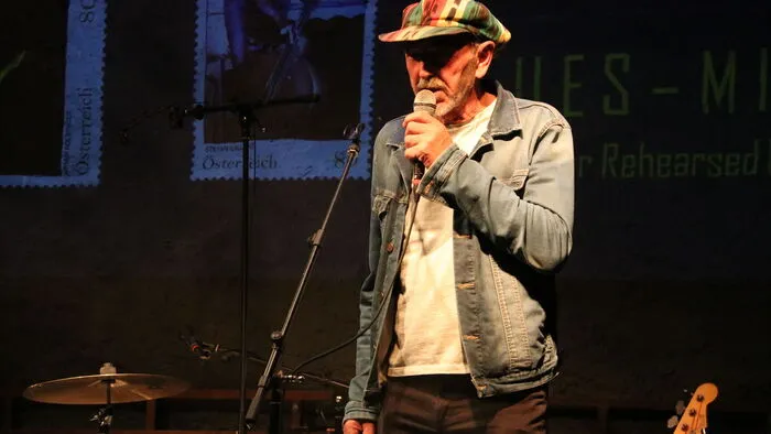 Die Gäste wurden vom Obmann des Kulturvereines "Zoom" Günther Karner begrüßt. 
