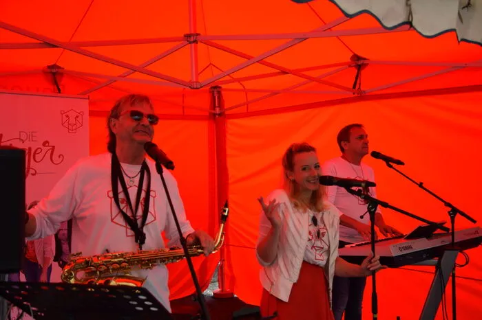 Umrahmt wurde diese Jubiläumsfeier von der Musikgruppe "Die Tiger", die für viel Stimmung sorgte.