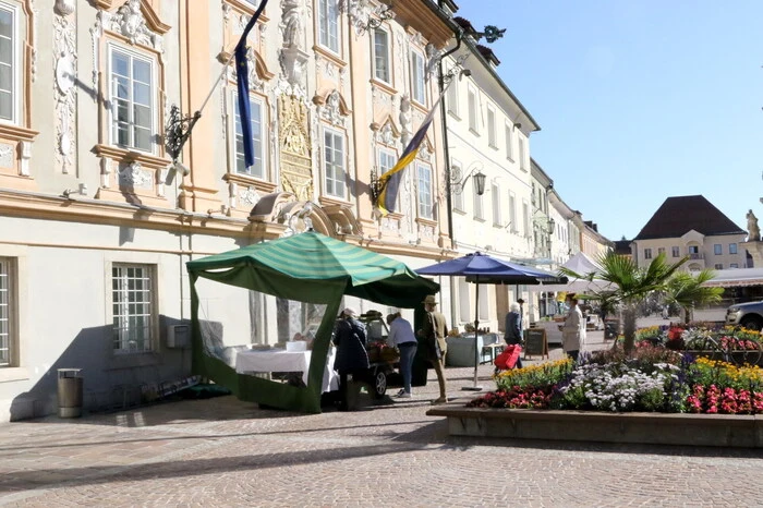 Wie Mittwoch-Vormittag am Hauptplatz der Herzogstadt. 