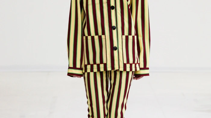 Max Mustermann im wahrsten Sinn des Wortes: Designer Arthur Arbesser spielt mit Farben und Kontrasten.