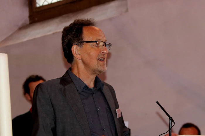 Professor Siegi Hoffmann, der künstlerische Leiter des Kultursommers, stellte das umfangreiche Musikprogramm des größten Musik Festivals Unterkärntens vor.