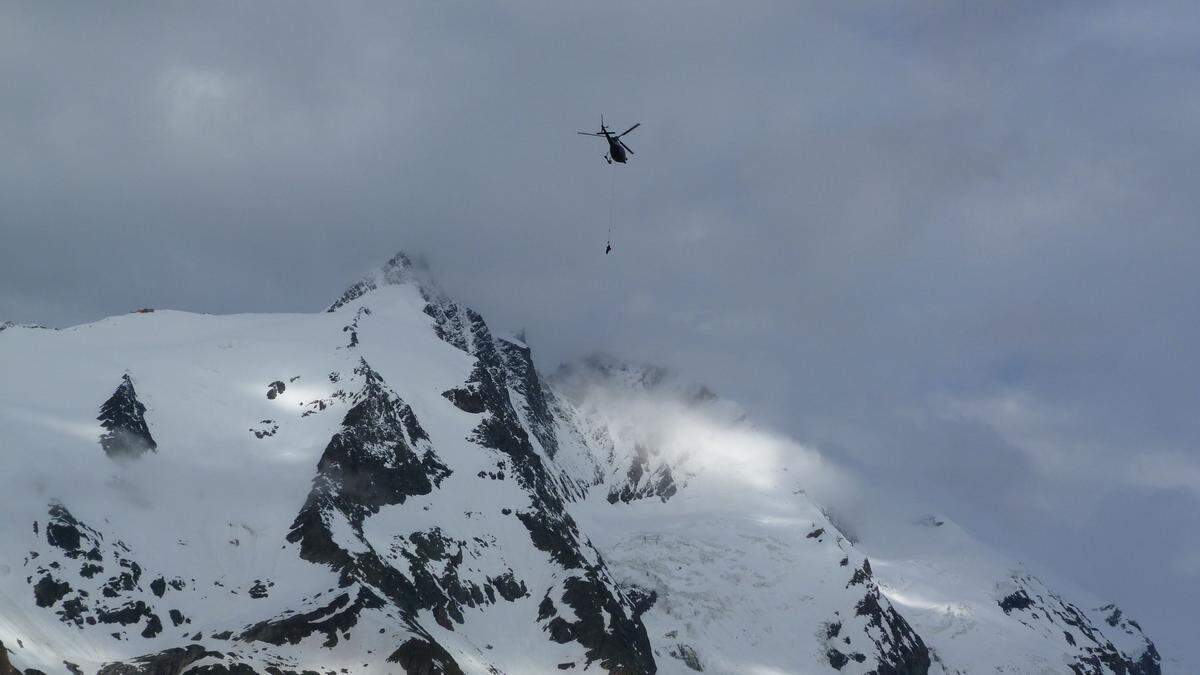 Die Alpinisten mussten mittels Hubschrauber geborgen werden