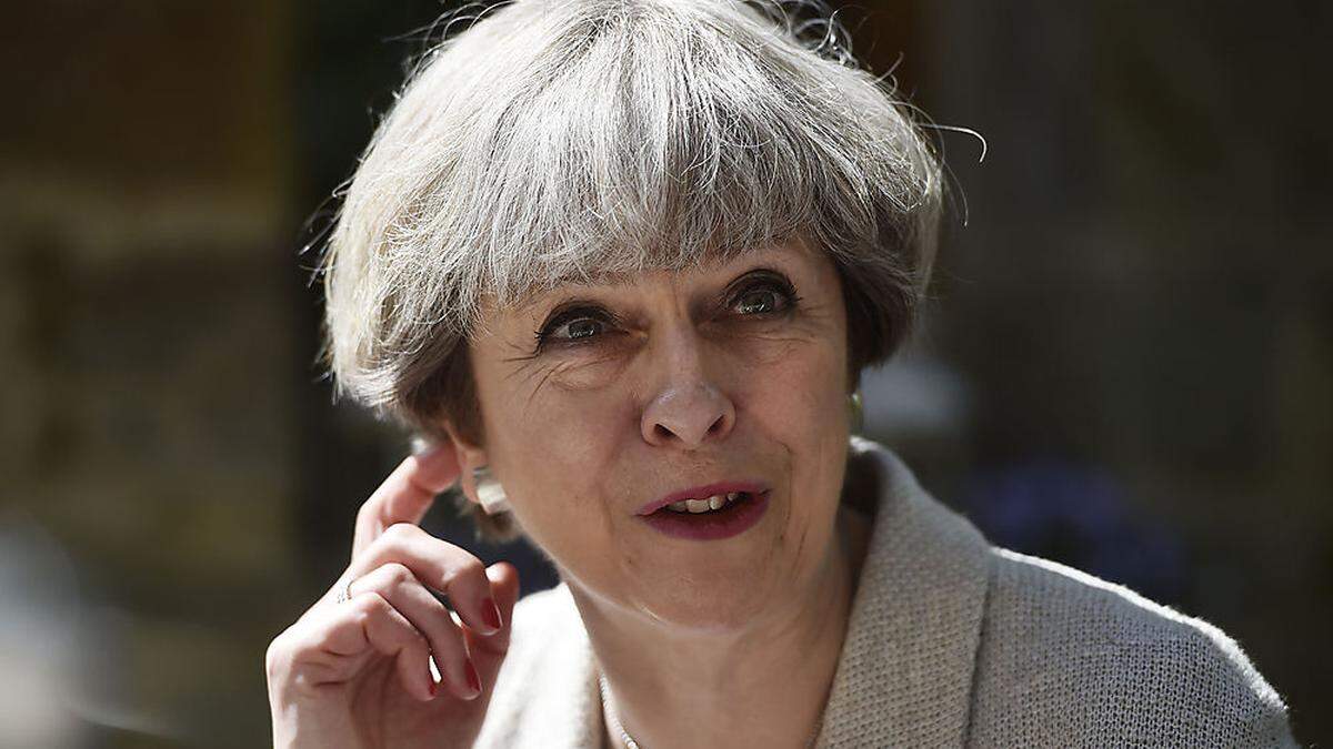 Nein, sie hat sich nicht verhört: Theresa May wird in einem Protestlied als Lügnerin bezeichnet